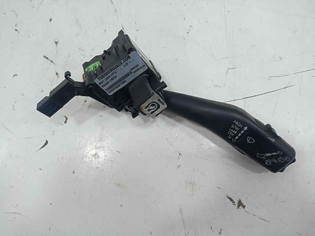 Mando limpia seat leon 